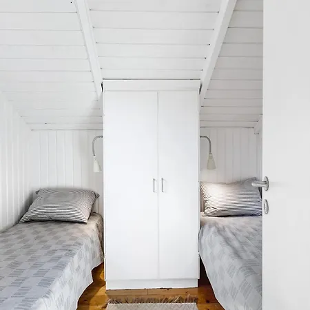Beautiful Home In Gilleleje With Wifi 펜션