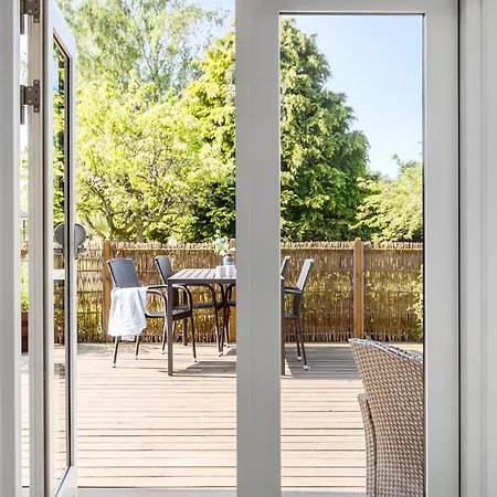 Beautiful Home In Gilleleje With Wifi 펜션